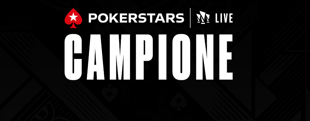 Ein lebendiges Pokerspiel im Gange, mit Spielkarten, Chips und konzentrierten Spielern in einem eleganten Casino-Umfeld.